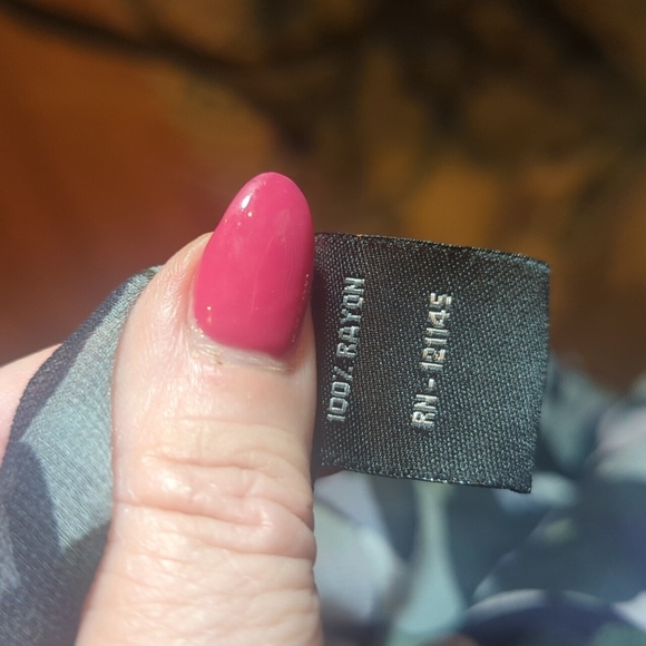 Casual Studio Gray/Black Sheer Button-Up Blouse with Abstract Pattern NWT Sz S - Picture 8 of 10